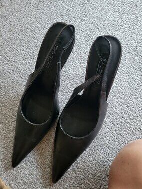 Gorgeous pointy sling back heels
